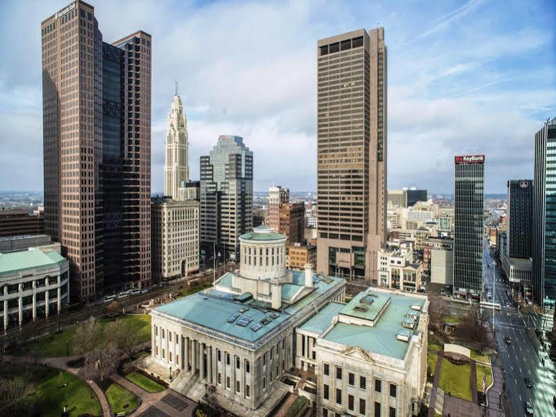 The Plaza Hotel Columbus At Capitol Square Exterior photo